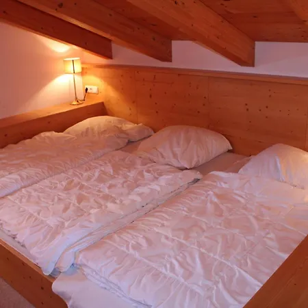 Haus 150 1 *