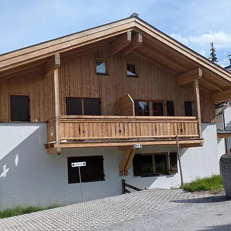Haus 150 1 *